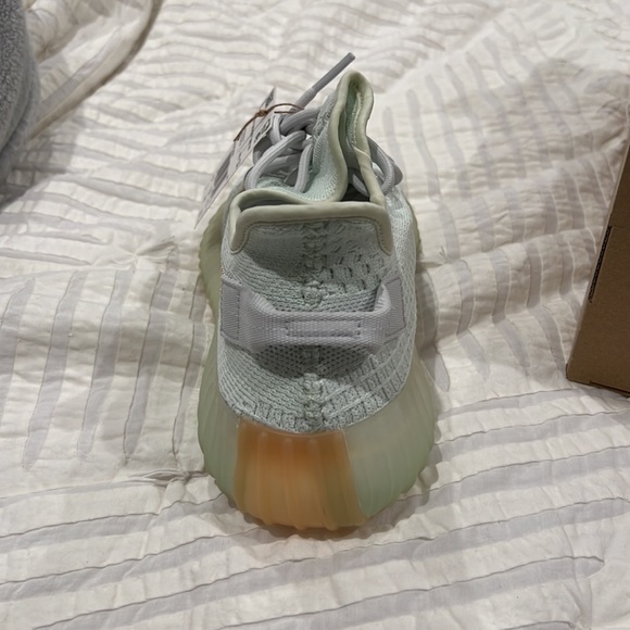 NWT Adidas Yeezy Boost 350 V2 Hyperspace - Picture 6 of 9
